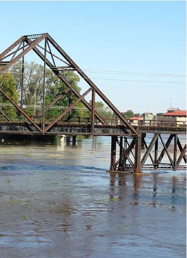 Metal bridge